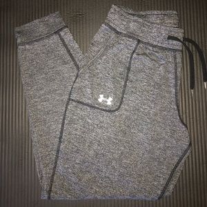 Under Armour jogging pants